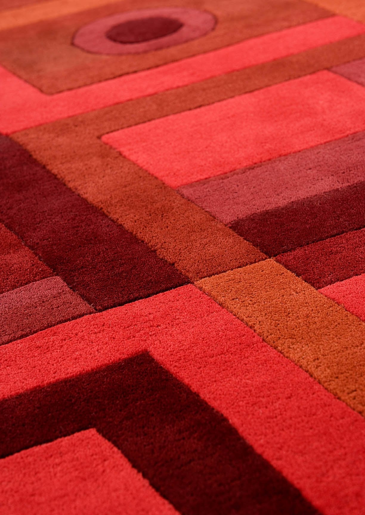 Hand-Tufted Geometric Plat Vinson Berlin Red Area Rug Carpet