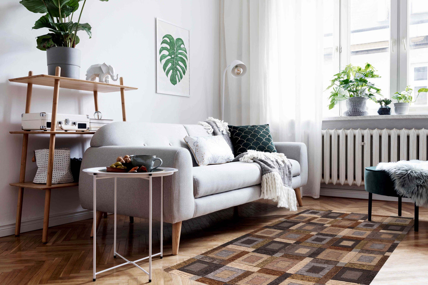 area rug , black rug , black and white area rug , area rug for bed room , area rug for living room , 5x7 rug in usa , round rug , cow hide rug , discount area rug, contemporary luxury rugs