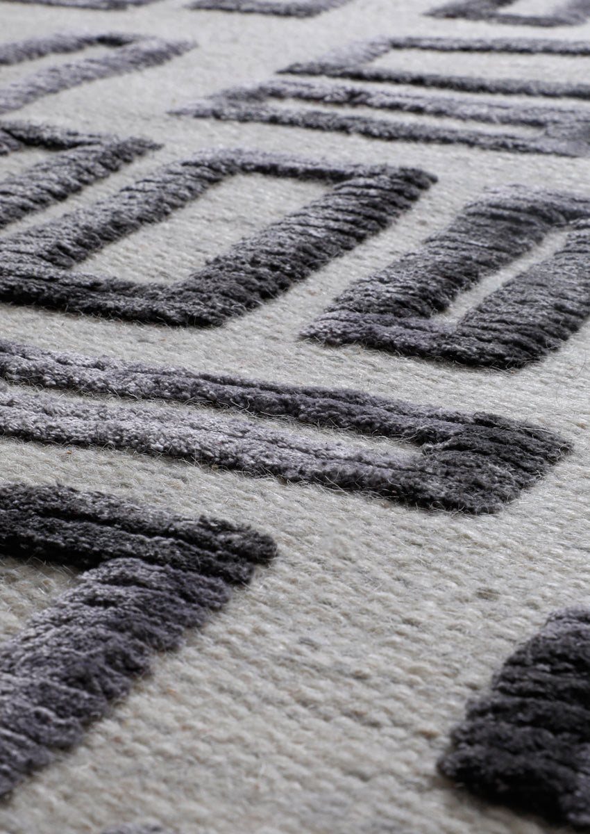 Hand Woven Contemporary Geo Fermont Grey Area Rug