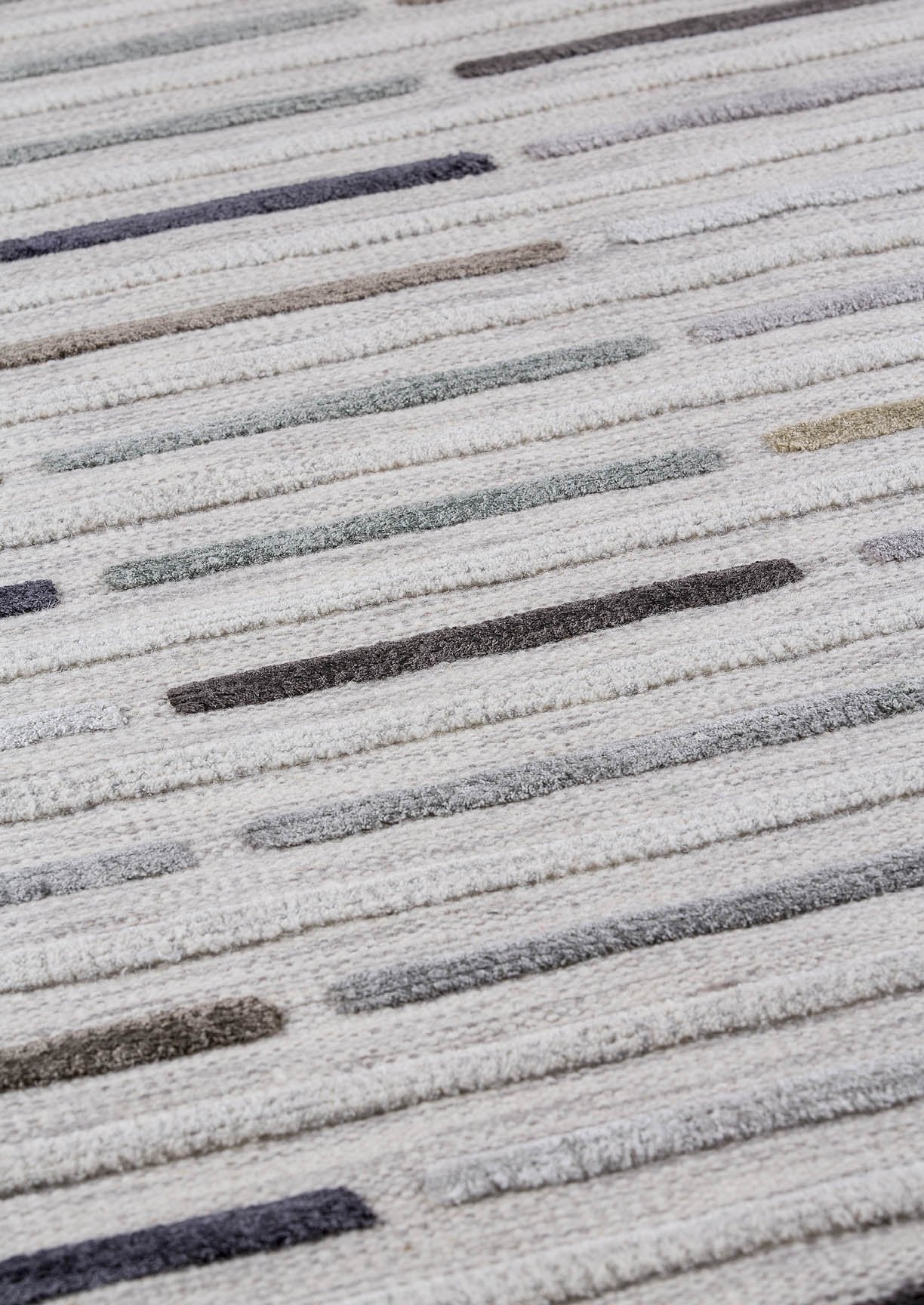 Hand Woven Playful High-Low Line Kea Khema 5 Grey Area Rug Carpet
