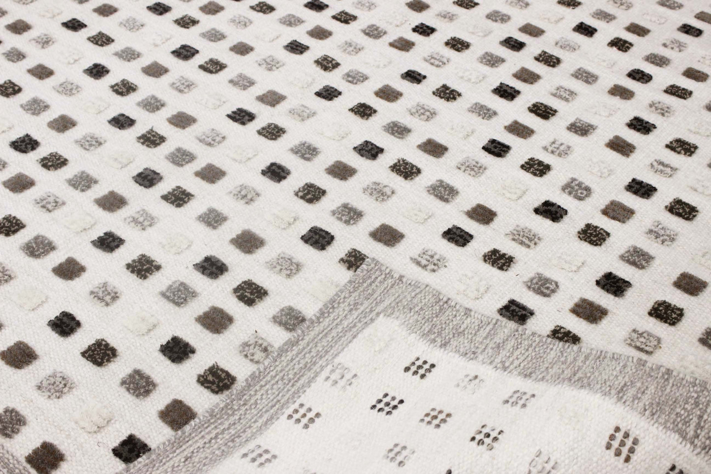 Hand-Woven High Low Geometric Border Khema1 Light Grey Area Rug Carpet
