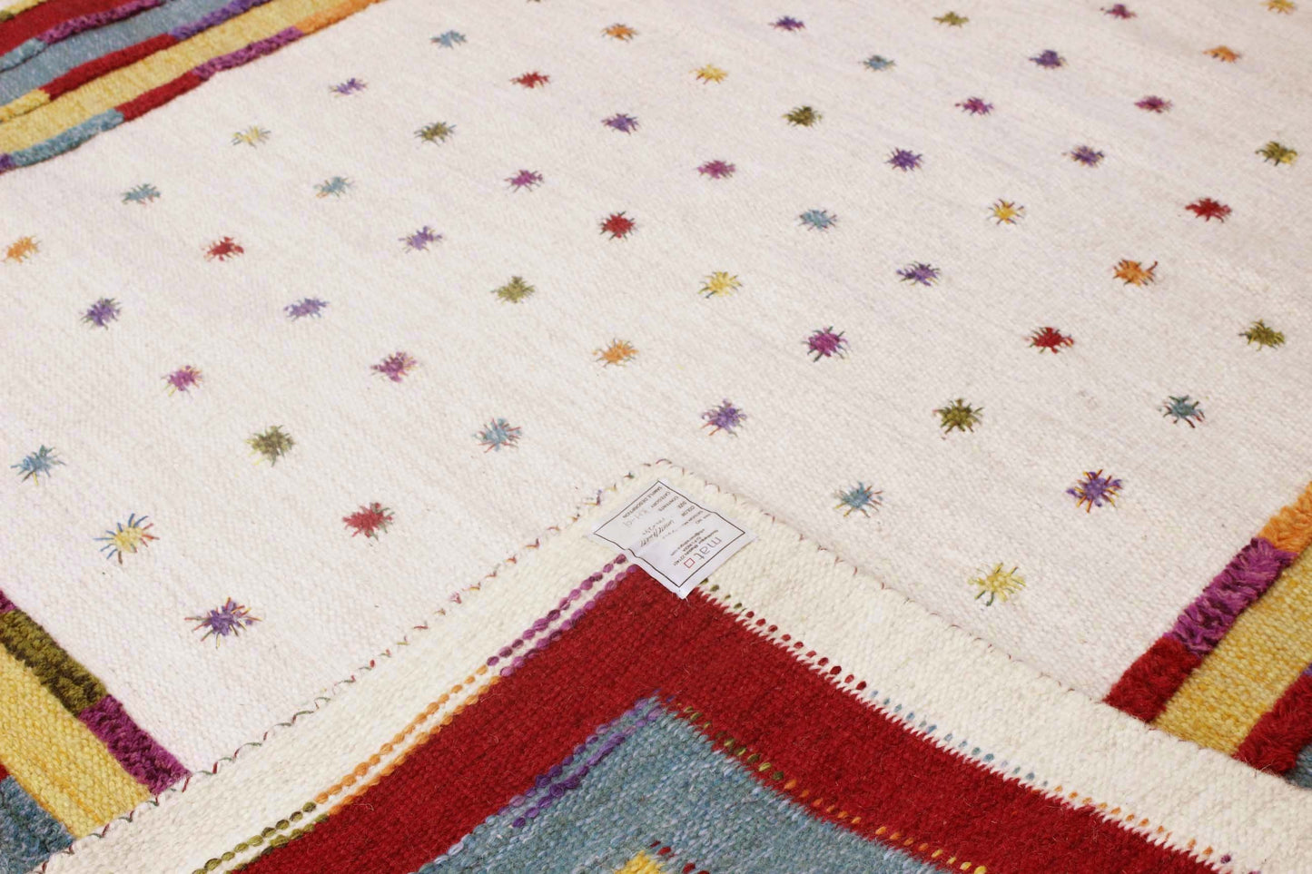 Hand Woven High-Low Border Kea Khema 6 White/Multi Area Rug Carpet