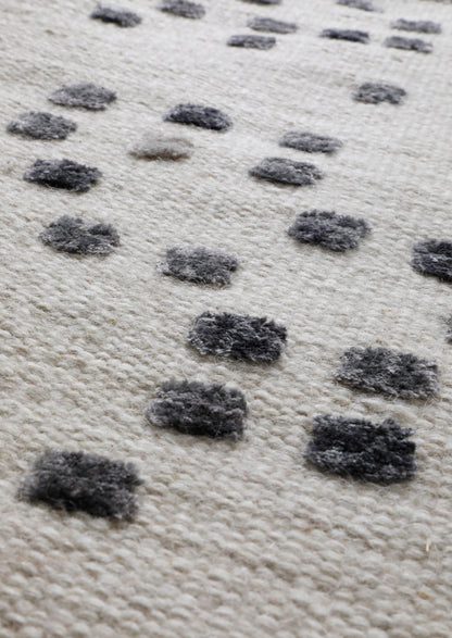 Bee Grey